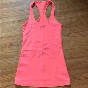 Lululemon workout top